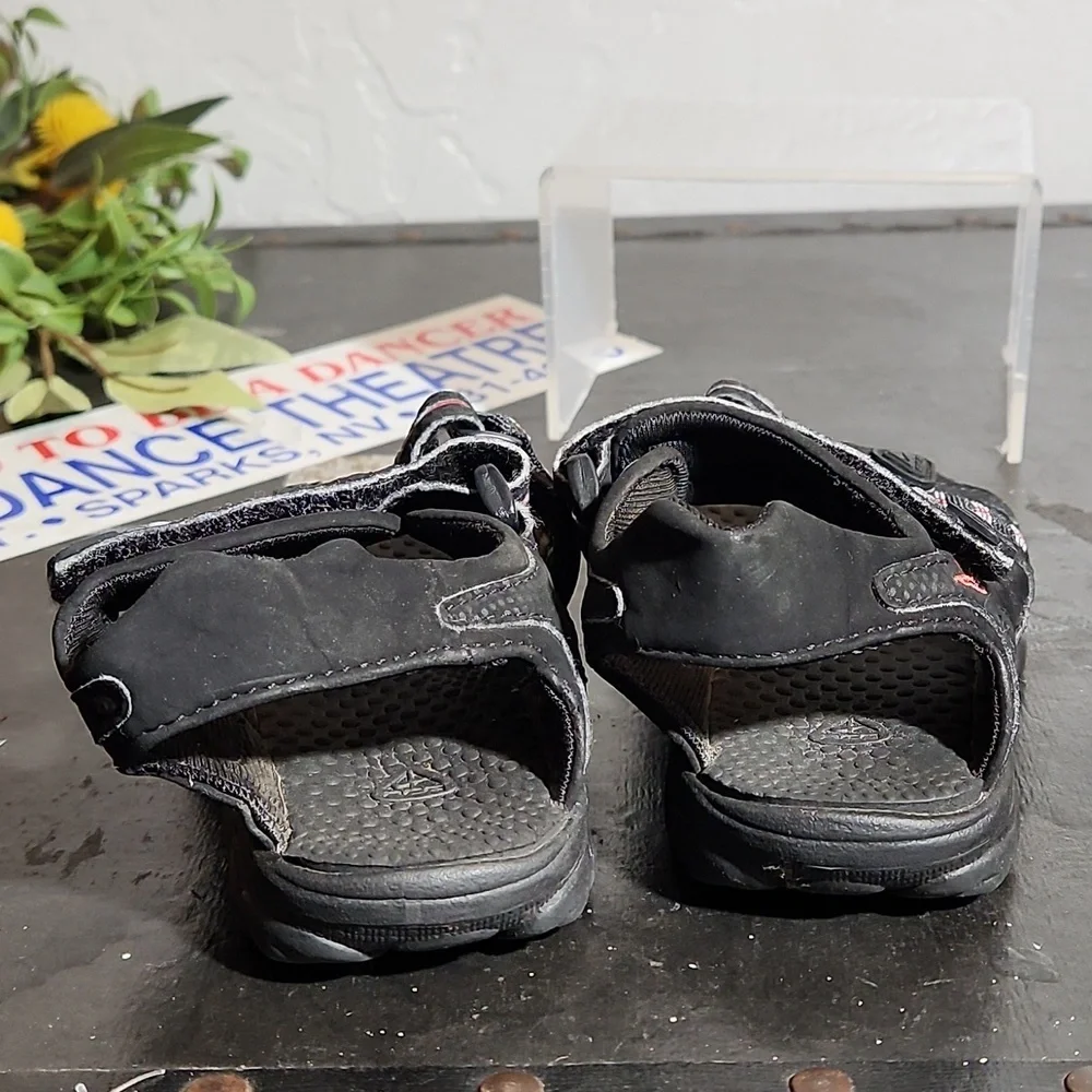 NIKE 7C  Hiking Walking  Beach Sandals Black Red